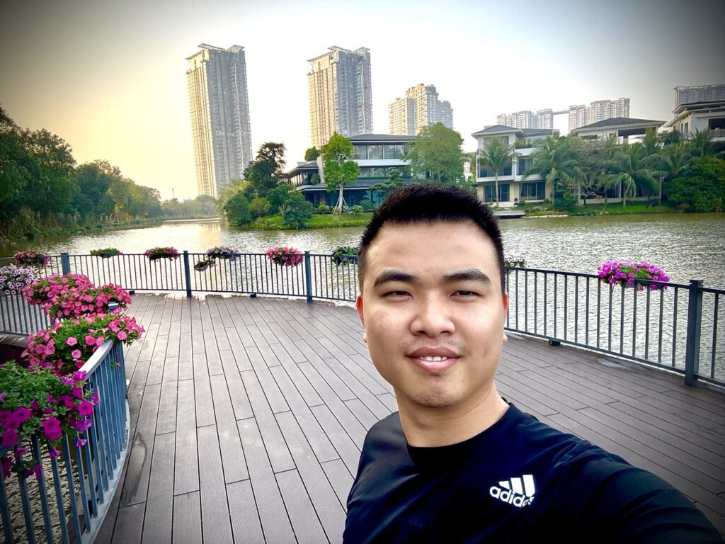 Bìa bài: MỌI KHOẢNH KHẮC ĐỀU LÀ ĐẶC ÂN