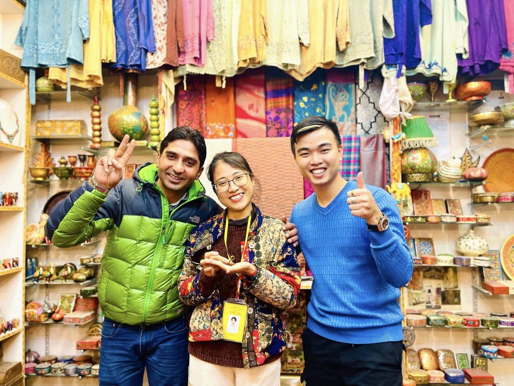 Bìa bài: Bộ Não Thứ 2 Đã Kết Nạp “CẦU NGUYỆN”: Khi Một Từ Khóa Trở Thành Tài Sản Sống